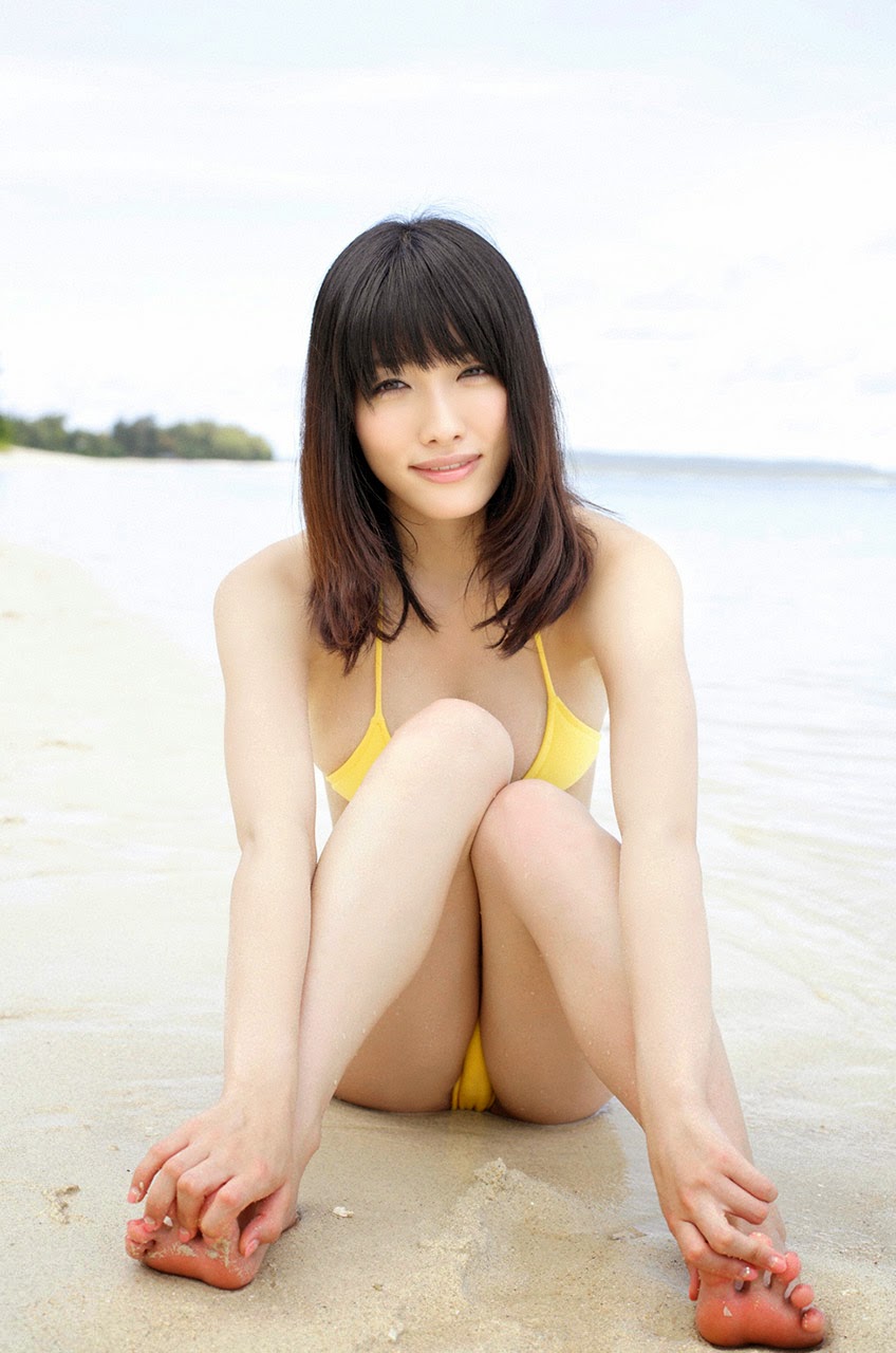 Hình ảnh hotgirl Anna Konno thả rong vòng 1